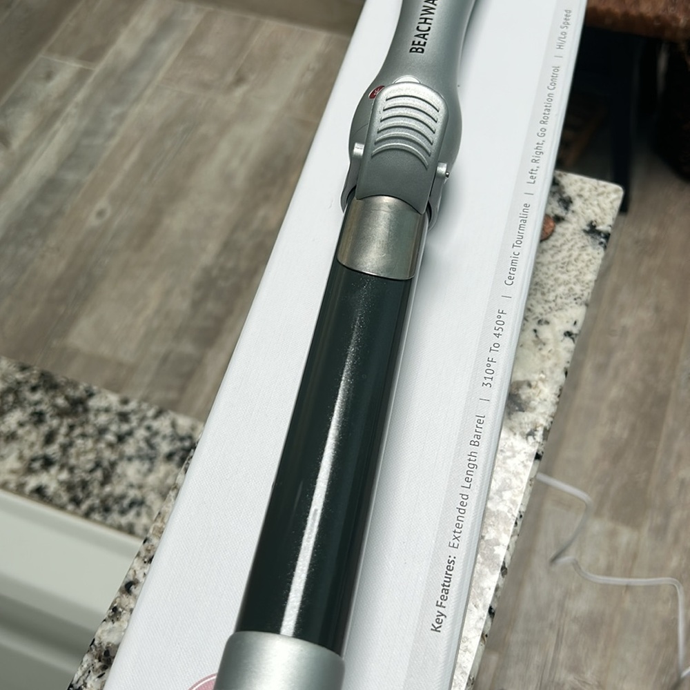 The Beachwaver Co. Pro 1.25 Curling Iron - Picture 6 of 7